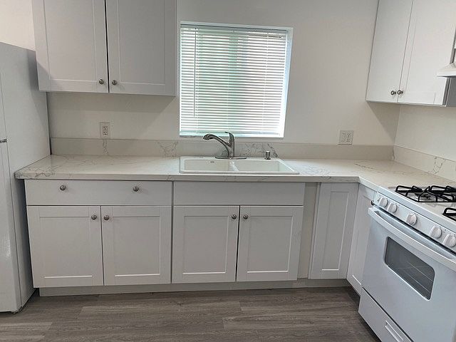 3203 Felton St photo 5