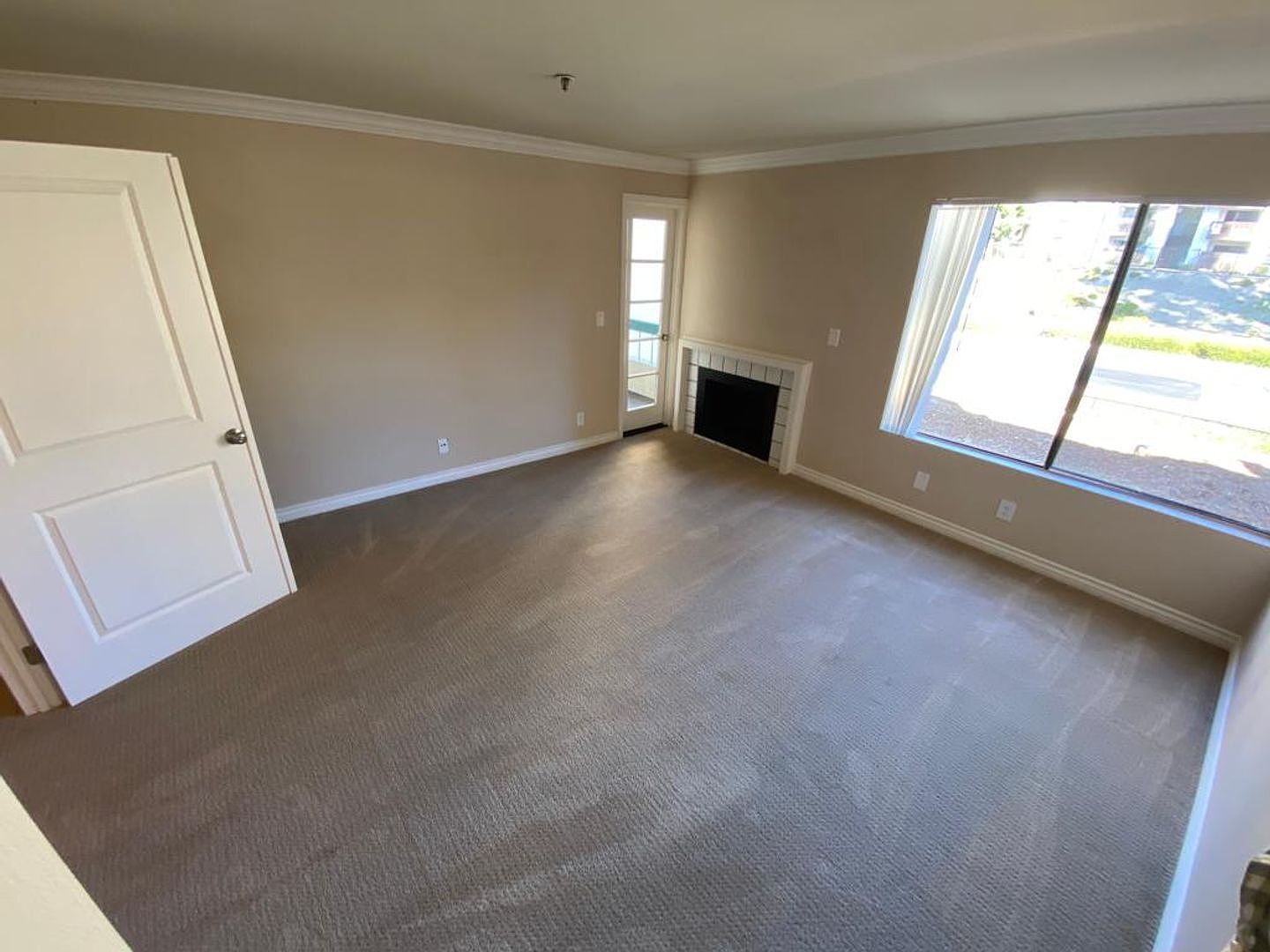 11233 Tierrasanta Blvd photo 2