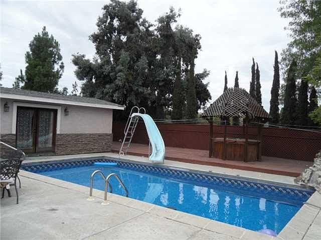 4818 Alfred Ave photo 5
