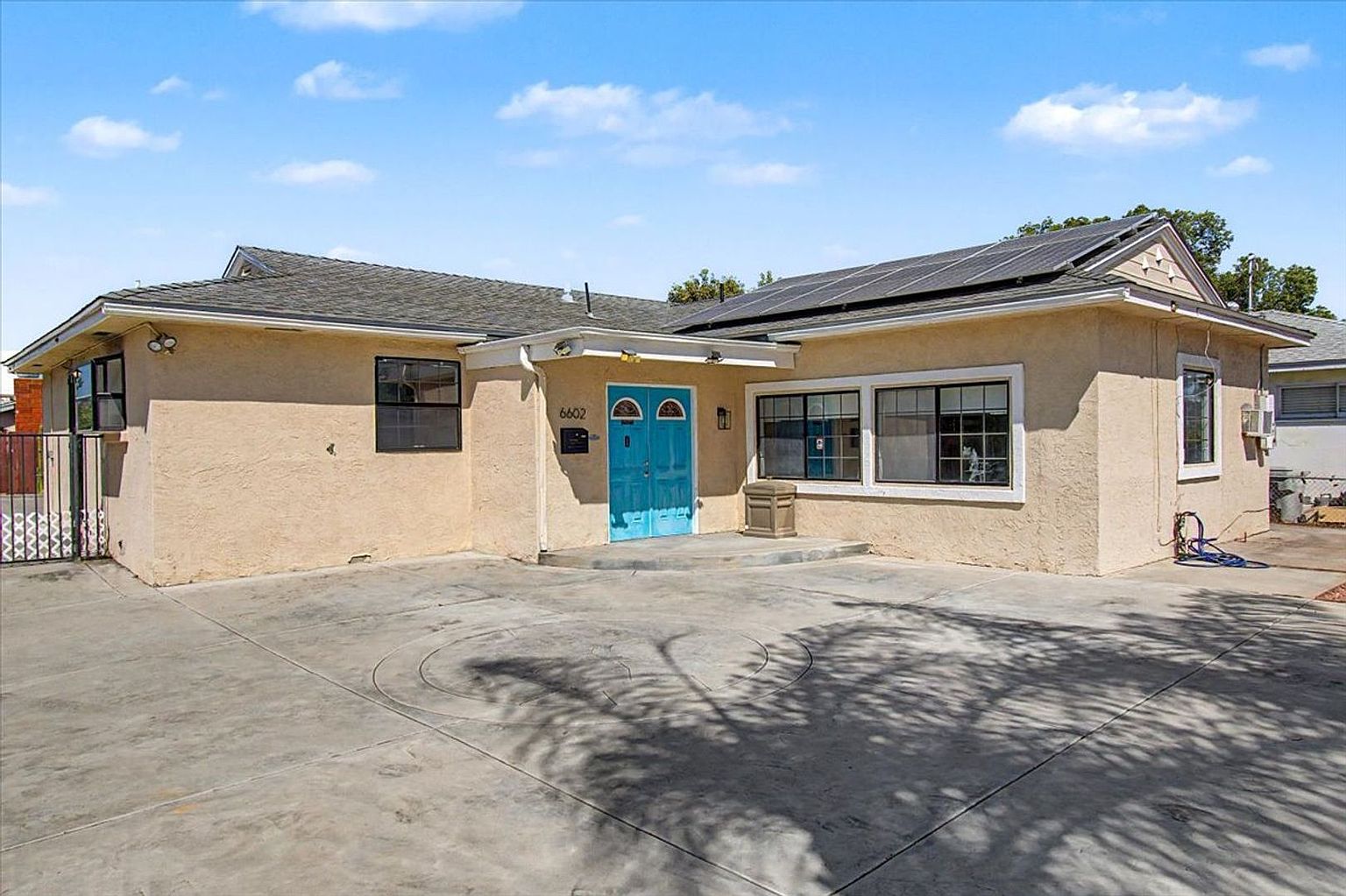 6602 Crawford St photo 4