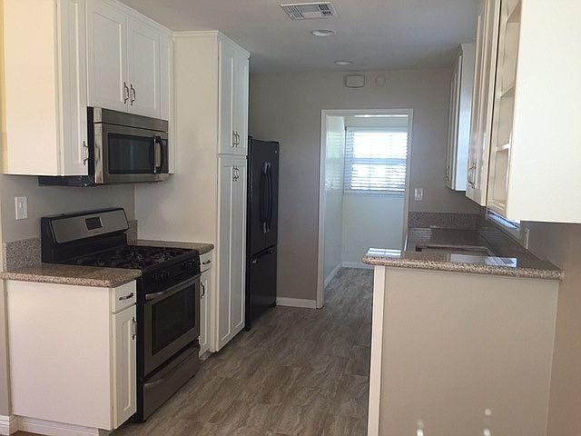6604 Estrella Ave photo 5