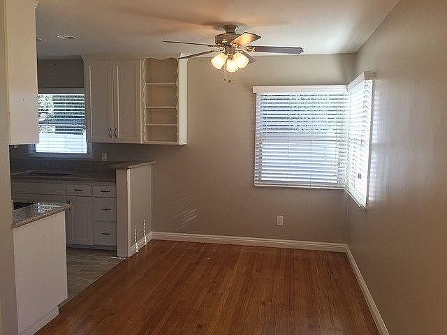 6604 Estrella Ave photo 4