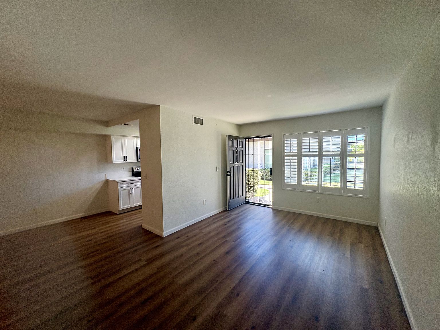 Sd: Spacious 2bd/2.5ba Home In Del Cerro With Fireplace, Private Balcony &amp; 2-car Garage photo 5