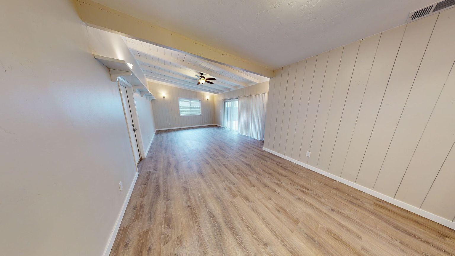 5303 Hewlett Dr photo 3