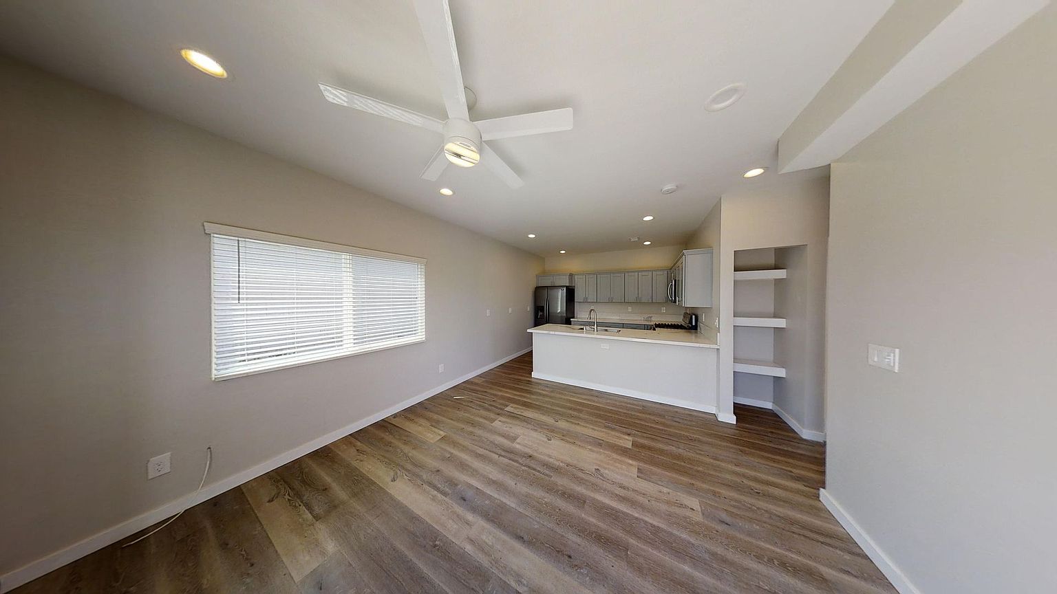 5327 W Falls View Dr photo 3