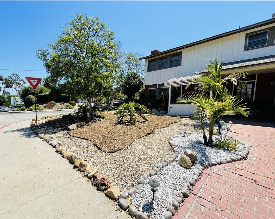 5576 Morro Way photo 4