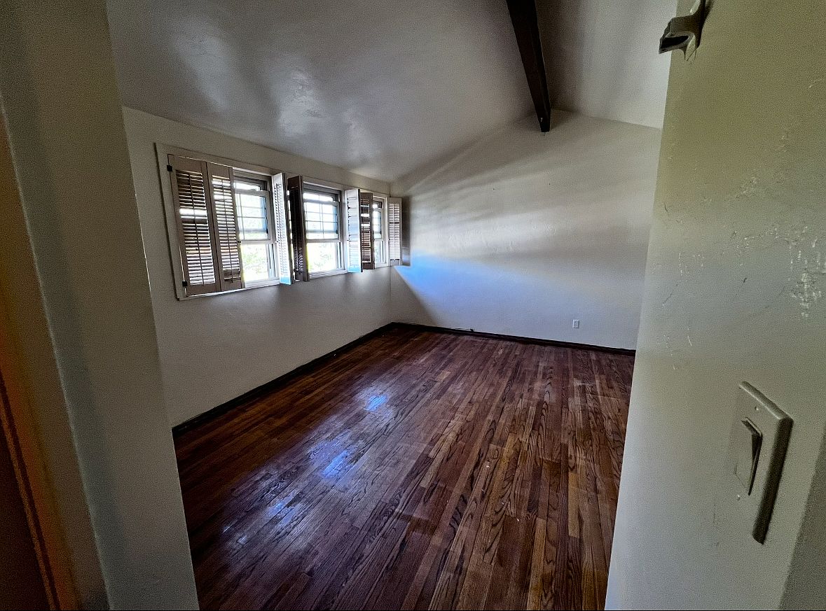 5576 Morro Way photo 5