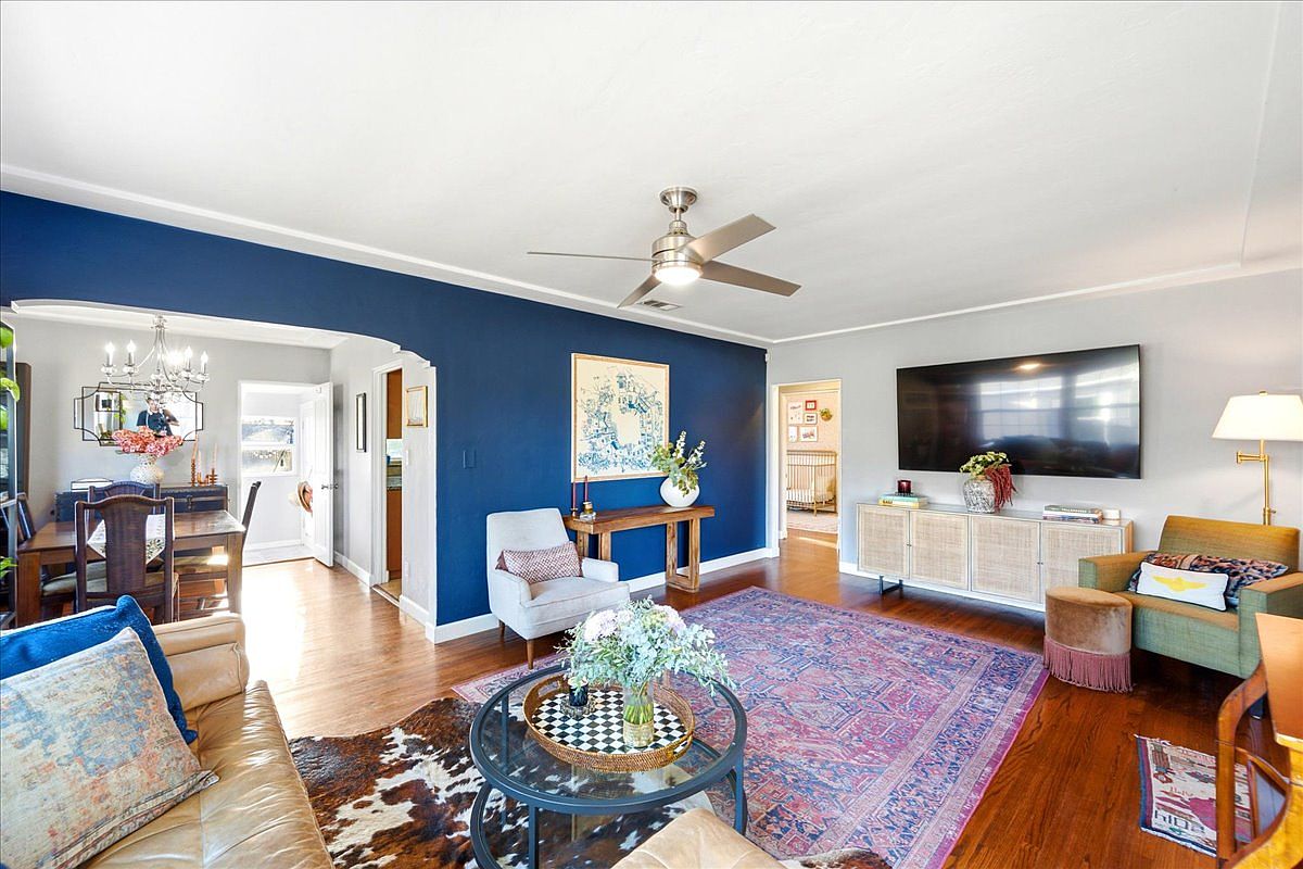 4526 Euclid Ave photo 4