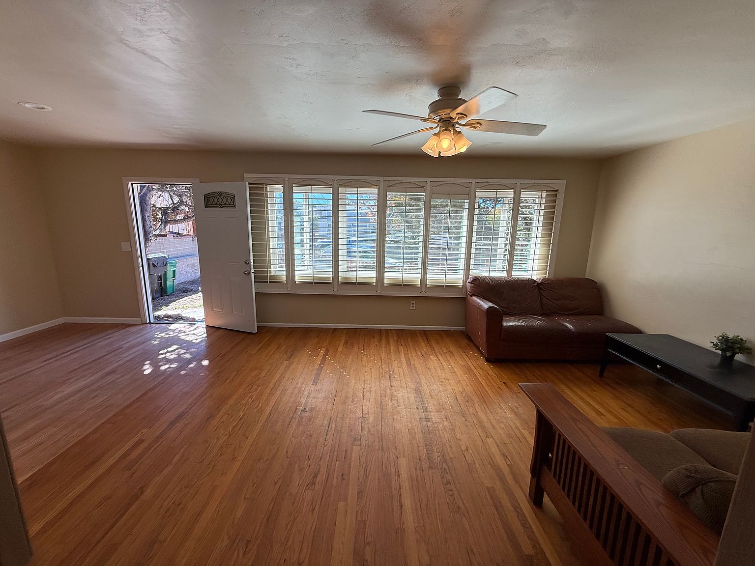 5438 Mary Lane Dr photo 2