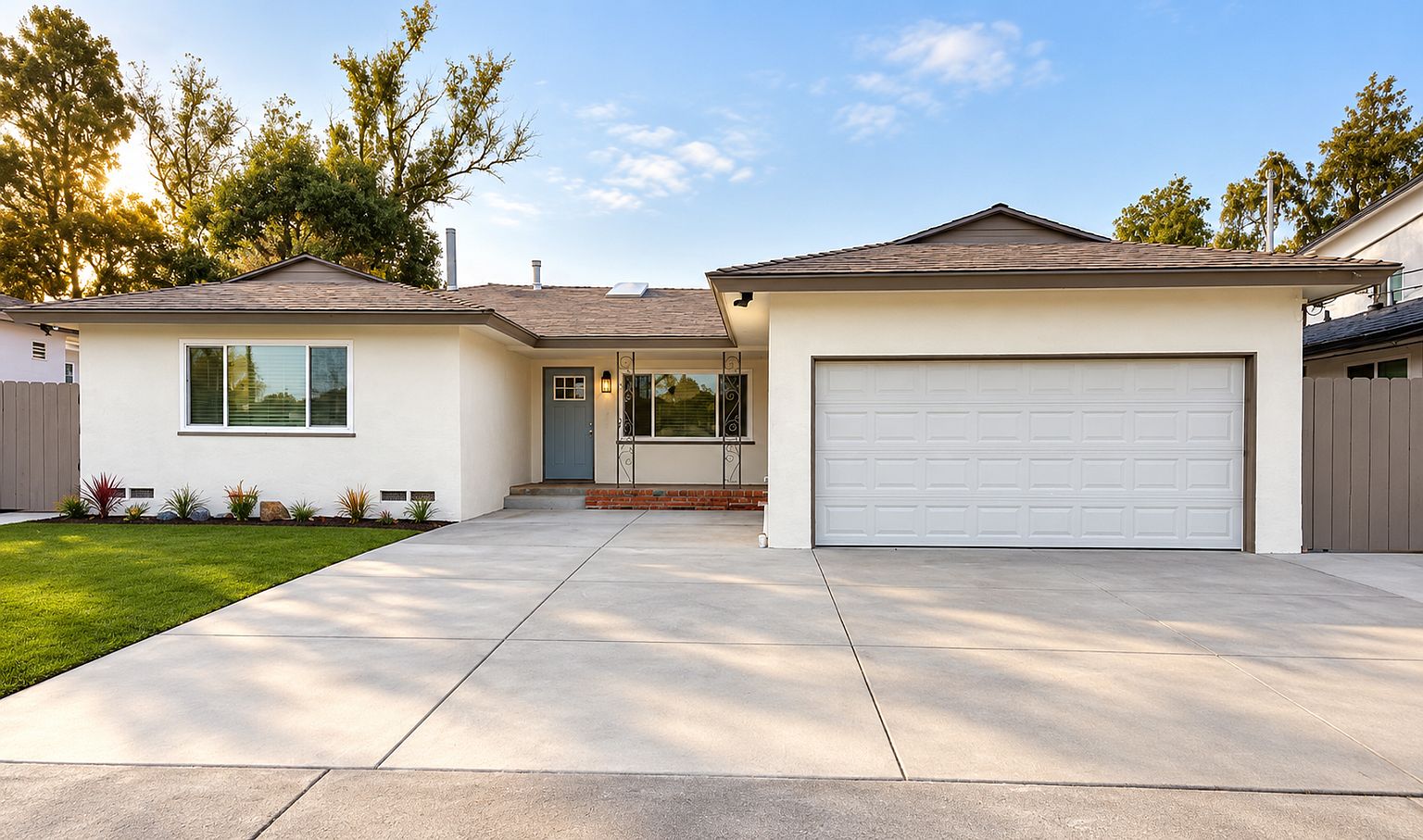 5051 Campanile Dr