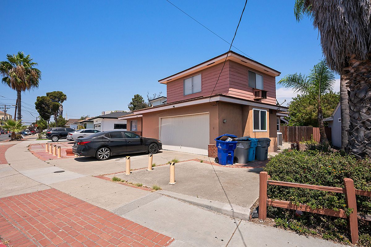 5039 Campanile Dr photo 3