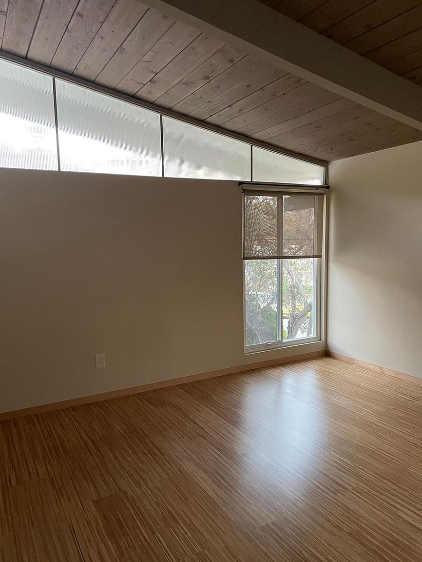 5002 Chaparral Way photo 2