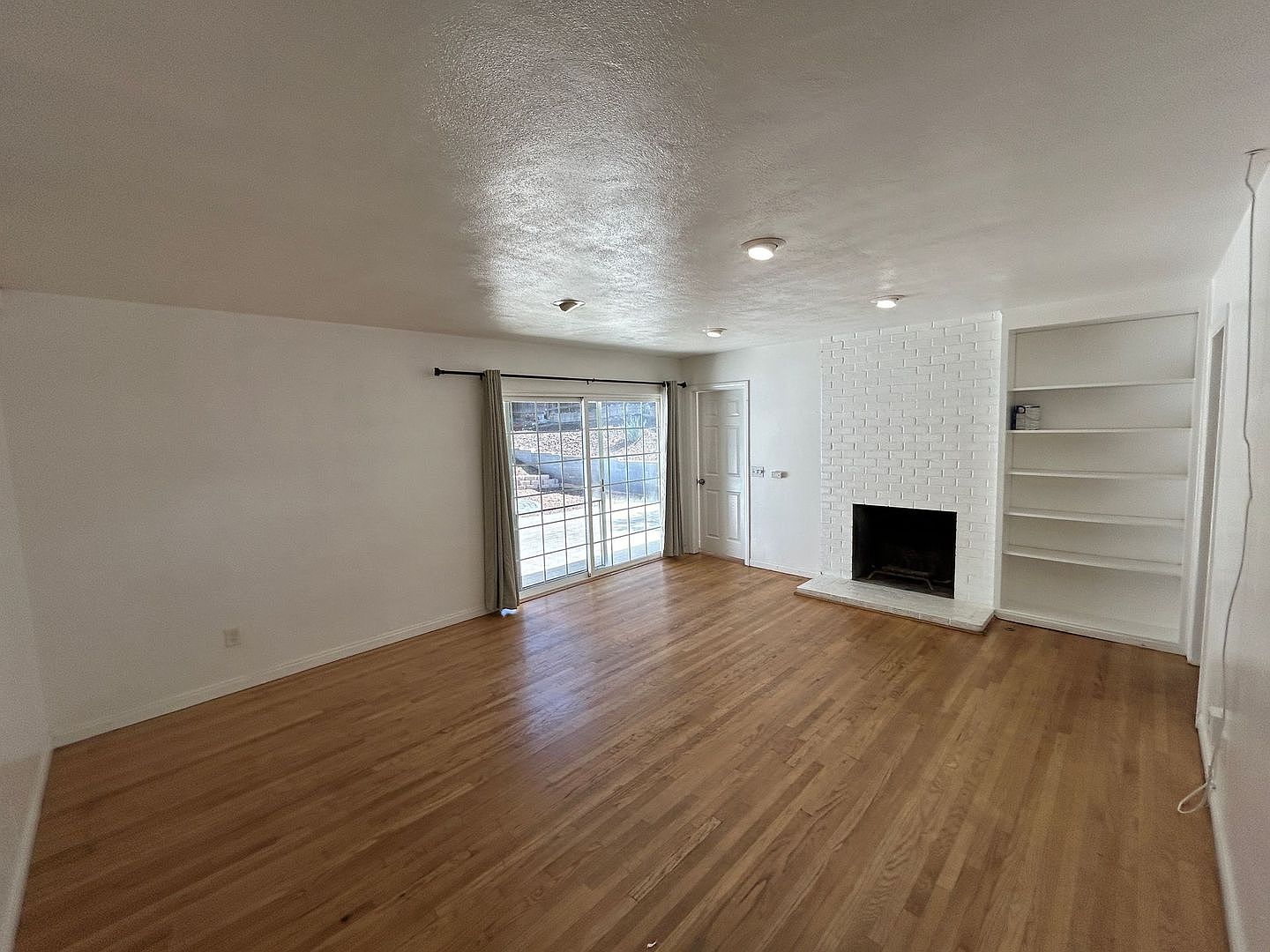 5230 Joan Ct photo 5