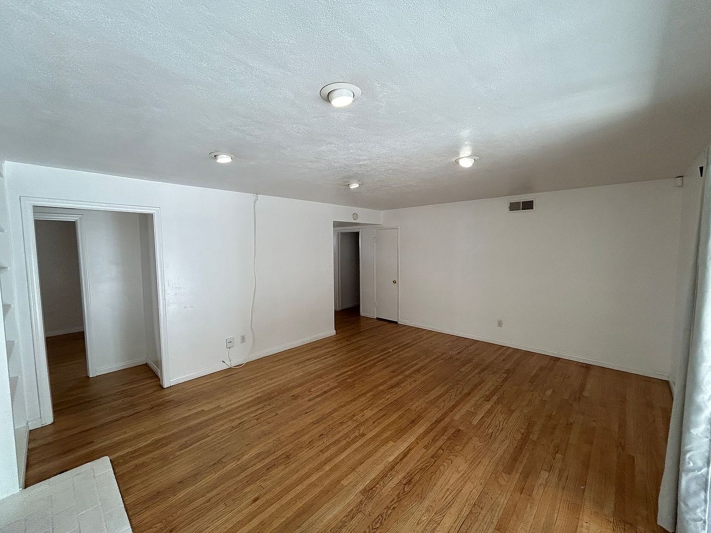 5230 Joan Ct photo 4