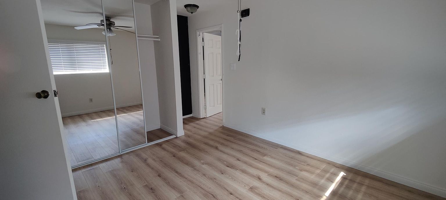 5170 La Dorna St photo 5