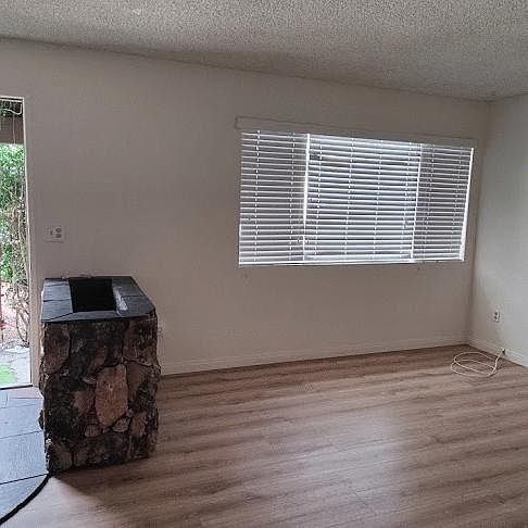 5170 La Dorna St photo 2