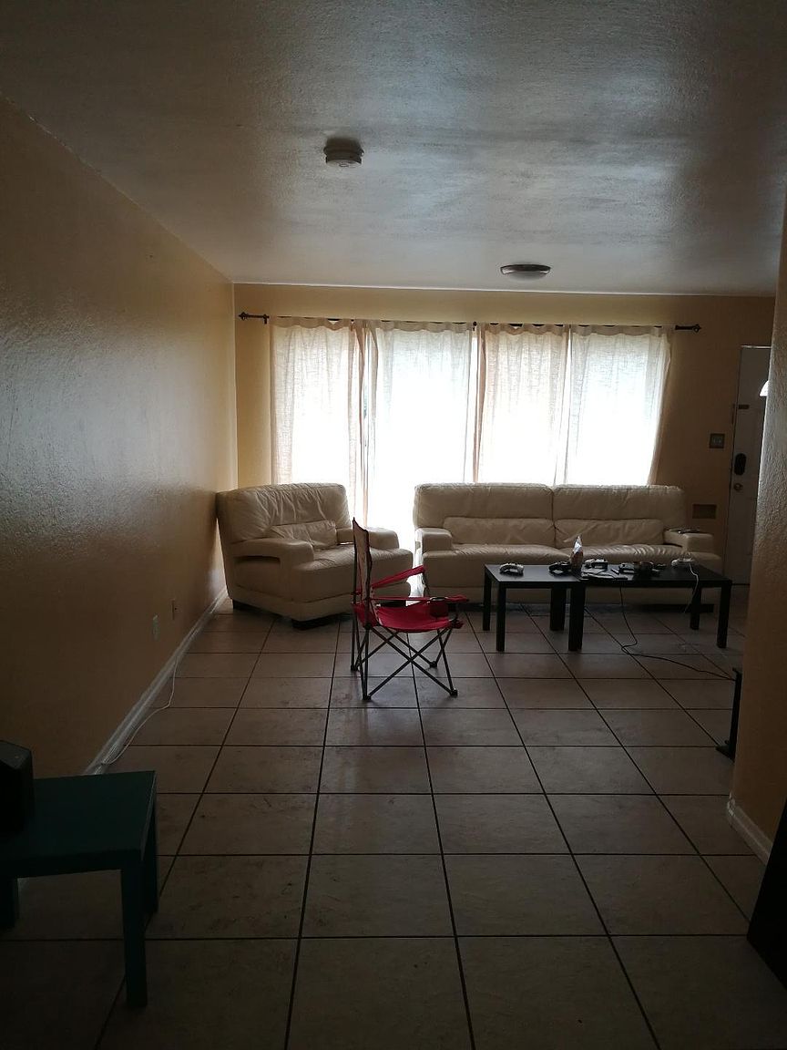 6205 Dorothy Dr photo 3