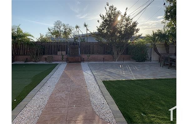 4754 Aragon Dr photo 3