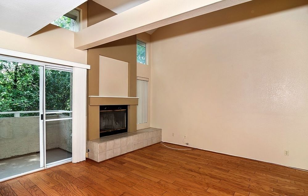 5193 68th St photo 3