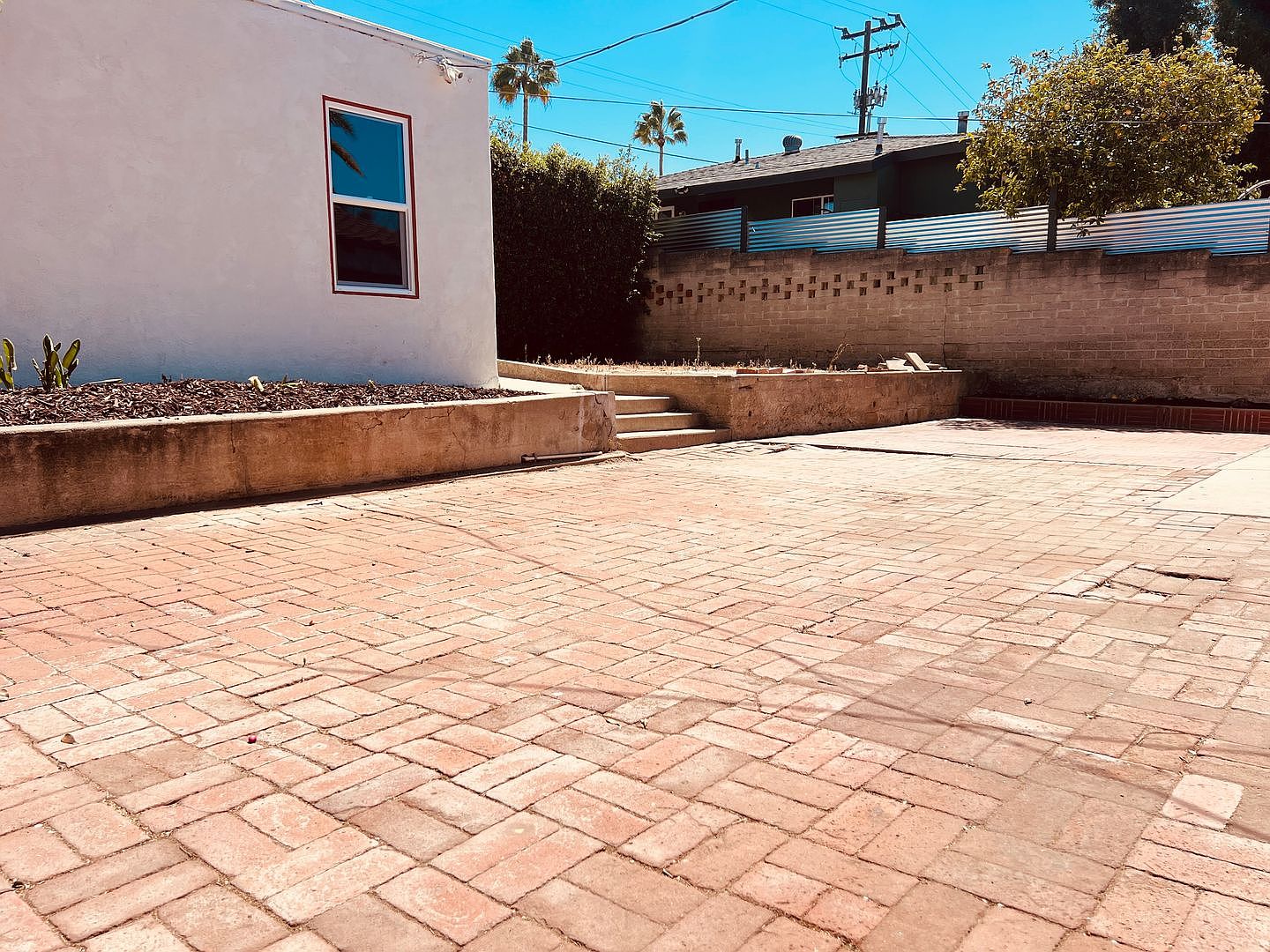 4995 Williams Ave photo 5