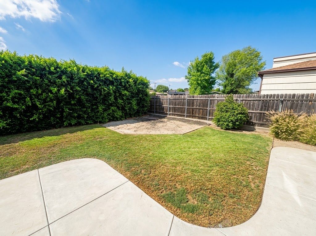 4484 Harbinson Ave photo 3