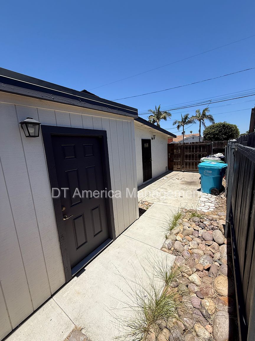 6405 Zena Dr photo 4