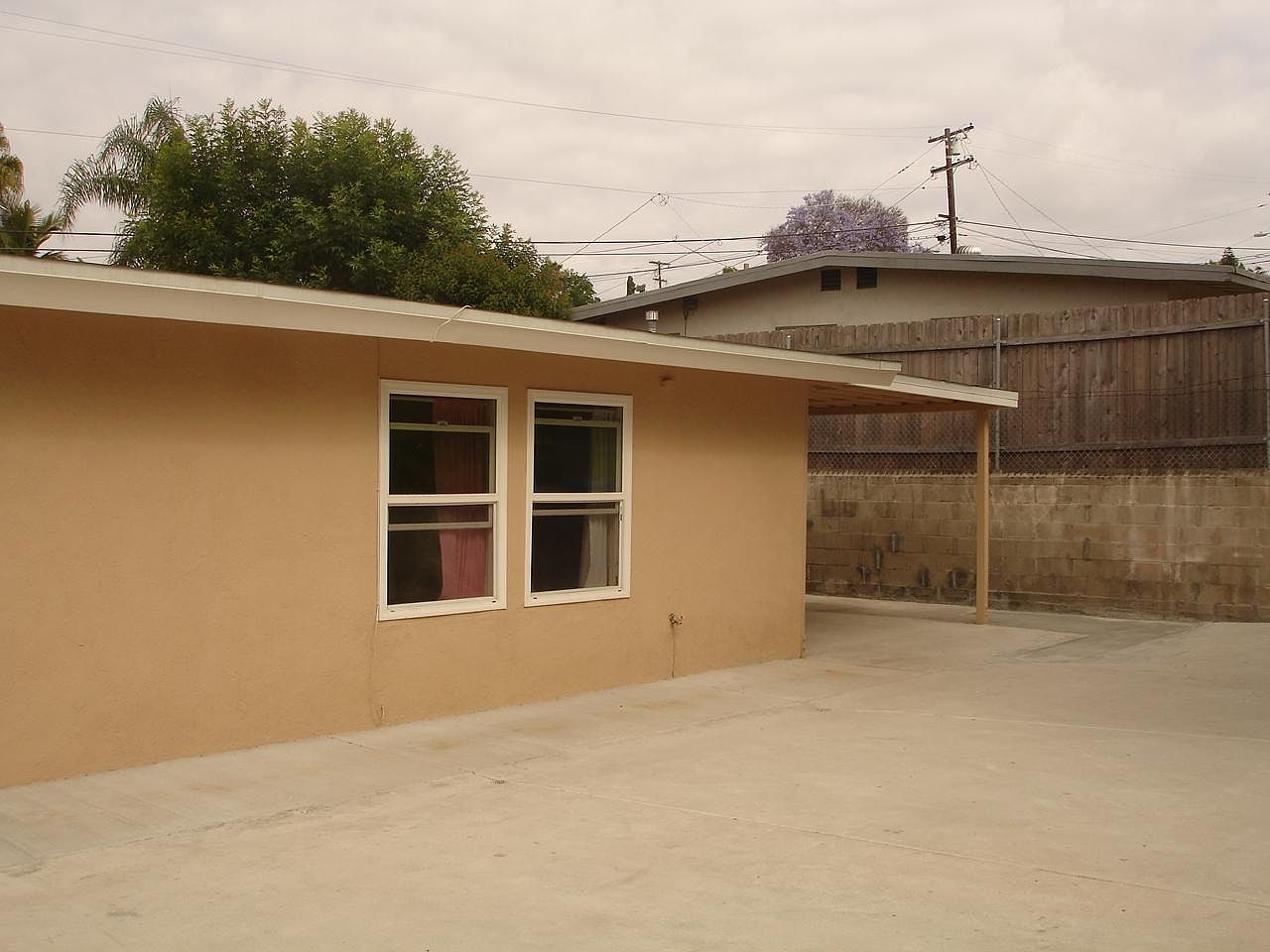 5857 Lynn St photo 4