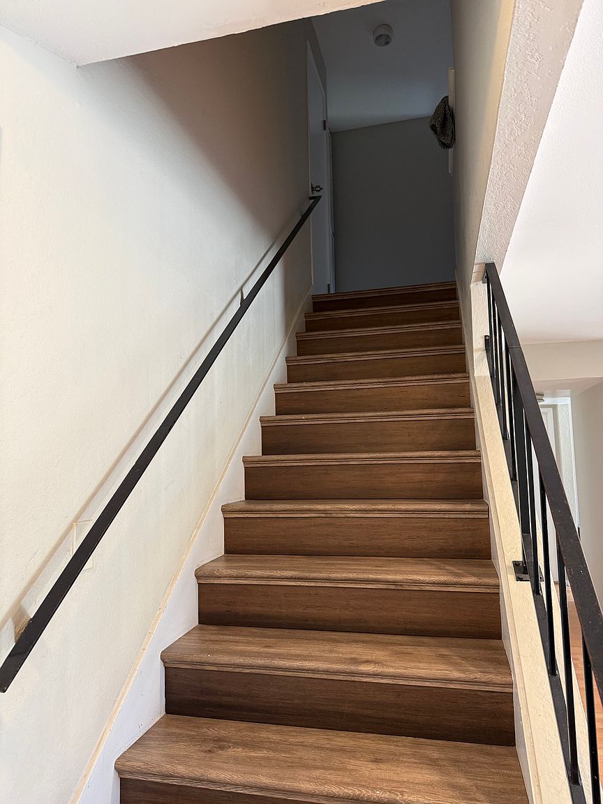 4925 Megan Way photo 2