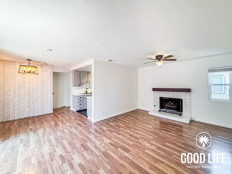 6540 College Grove Dr photo 2