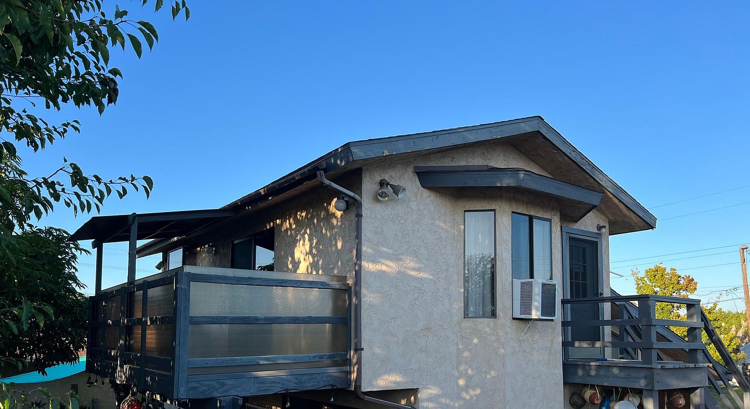 7125 Rosemary Ln photo 2