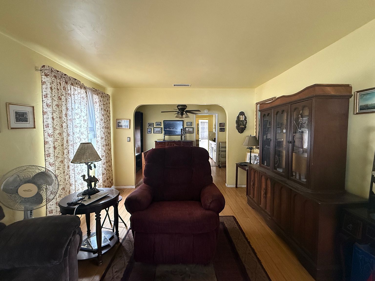 3027 Olive St photo 2