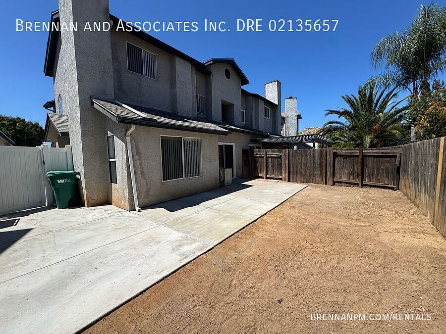 1130 Sumner Ave photo 3
