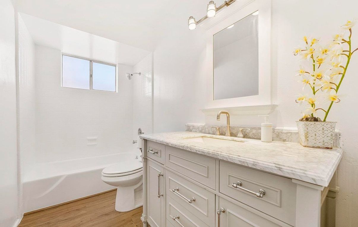 1355 Bluebell Way photo 2