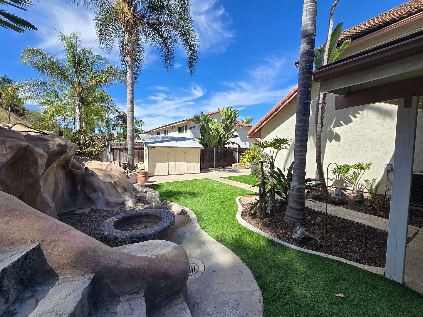 344 Dewane Dr photo 5