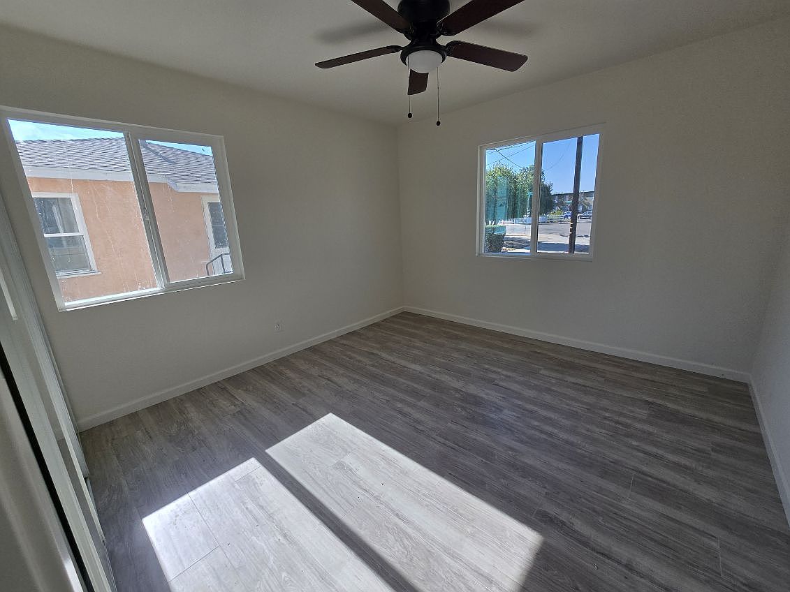 501 Farragut Cir photo 4