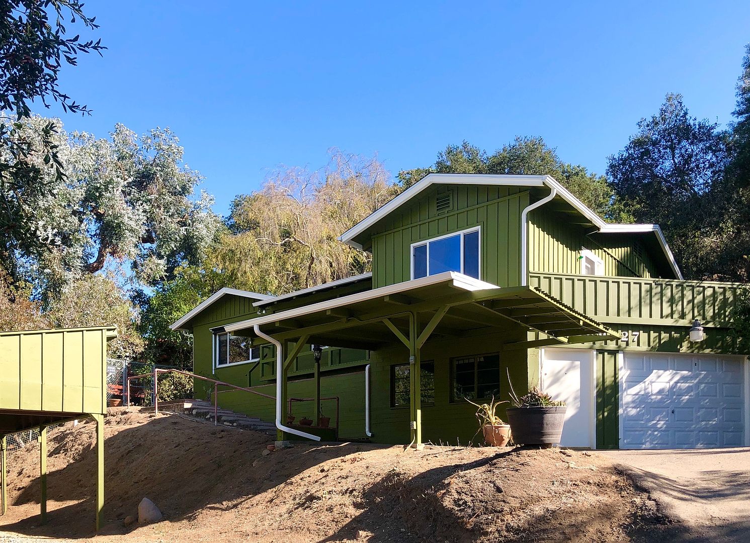 9827 Shadow Rd photo 4
