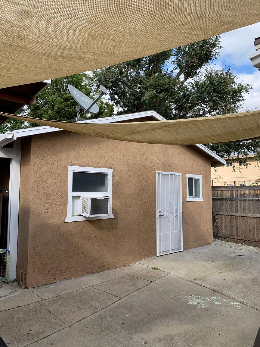 893 S Sunshine Ave photo 4