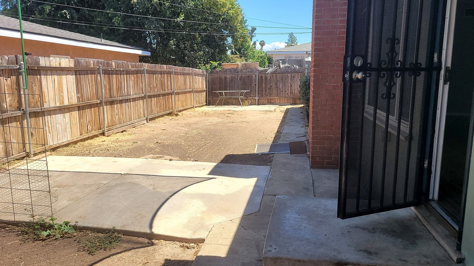 152 Danner Pl photo 3