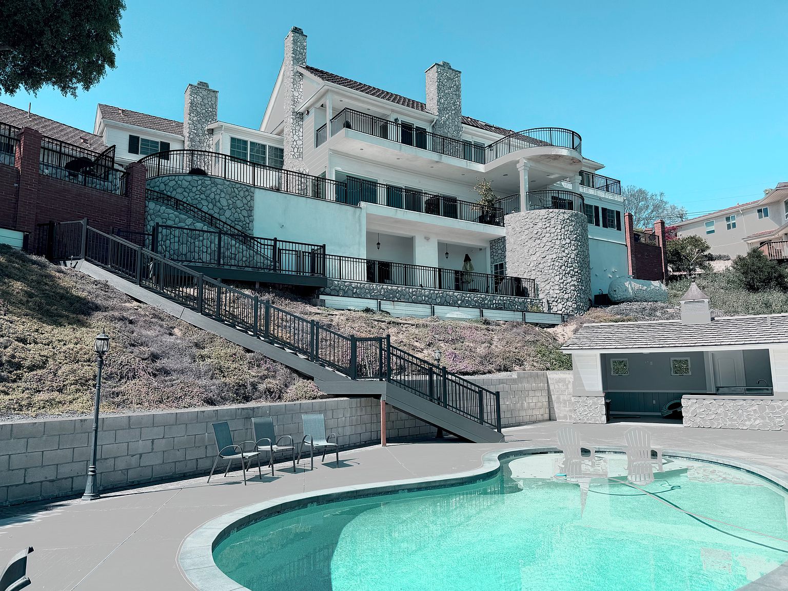 9589 Alto Dr photo 2