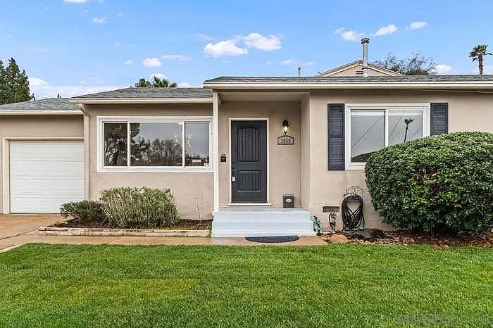 3569 Foursome Dr photo 2