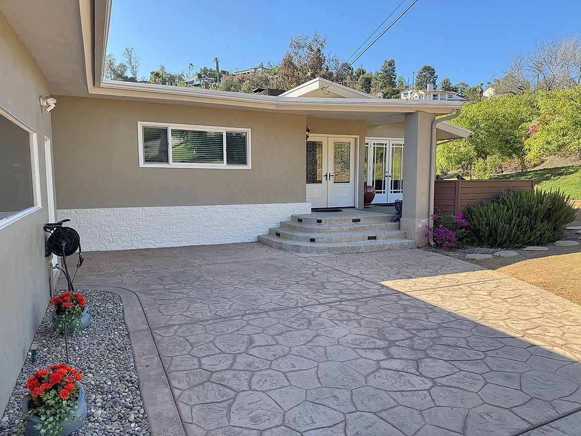 4296 Nabal Dr photo 3