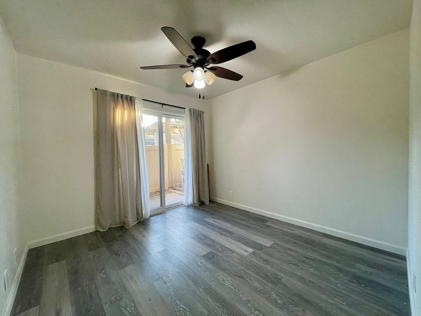11517 Fury Ln photo 3