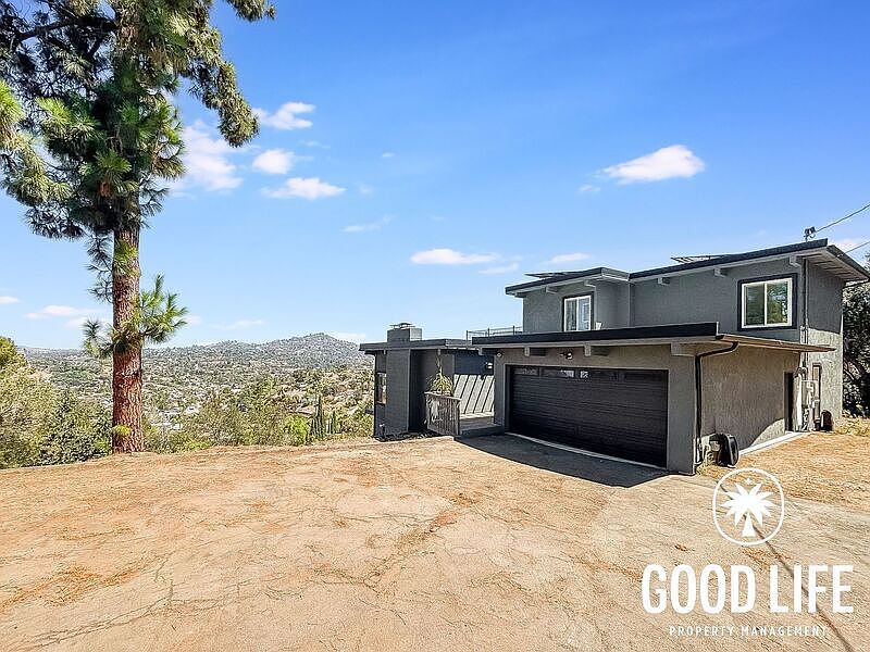 9400 Crest Dr photo 2