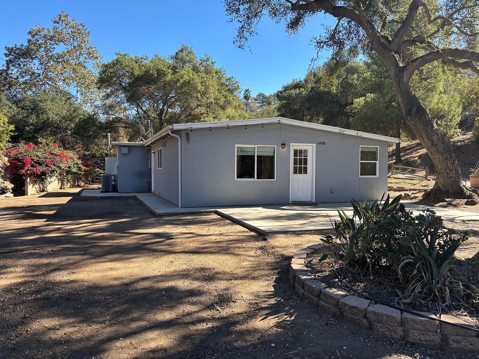 4980 La Cresta Rd photo 2
