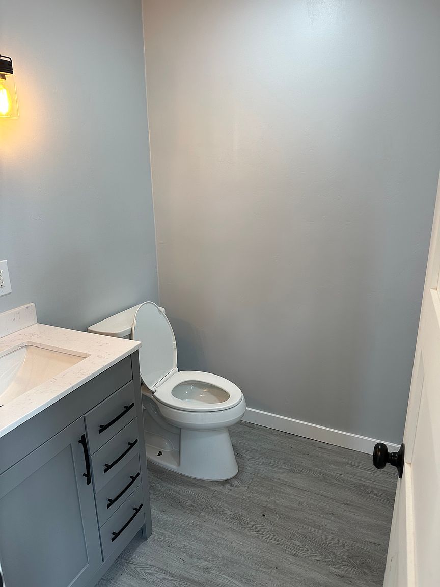 3232 Monterey Crest Dr photo 5