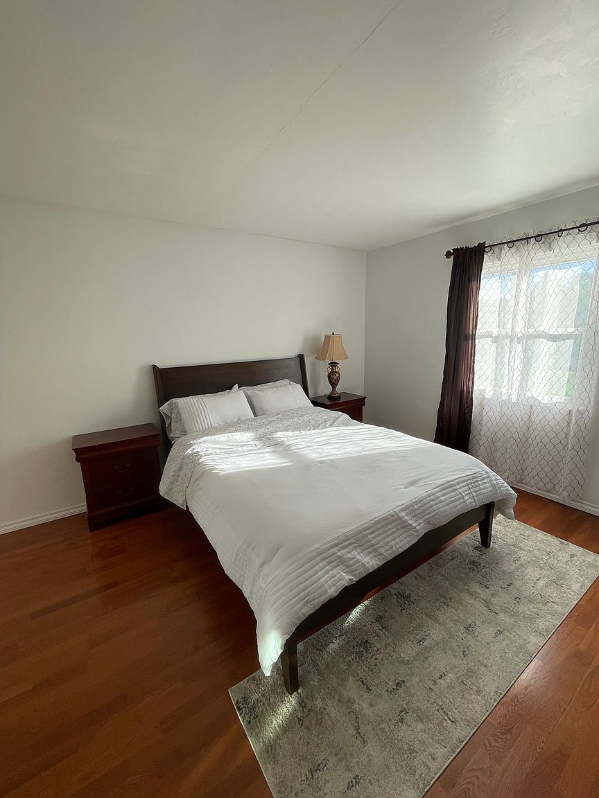 4020 Del Mar Ave photo 5