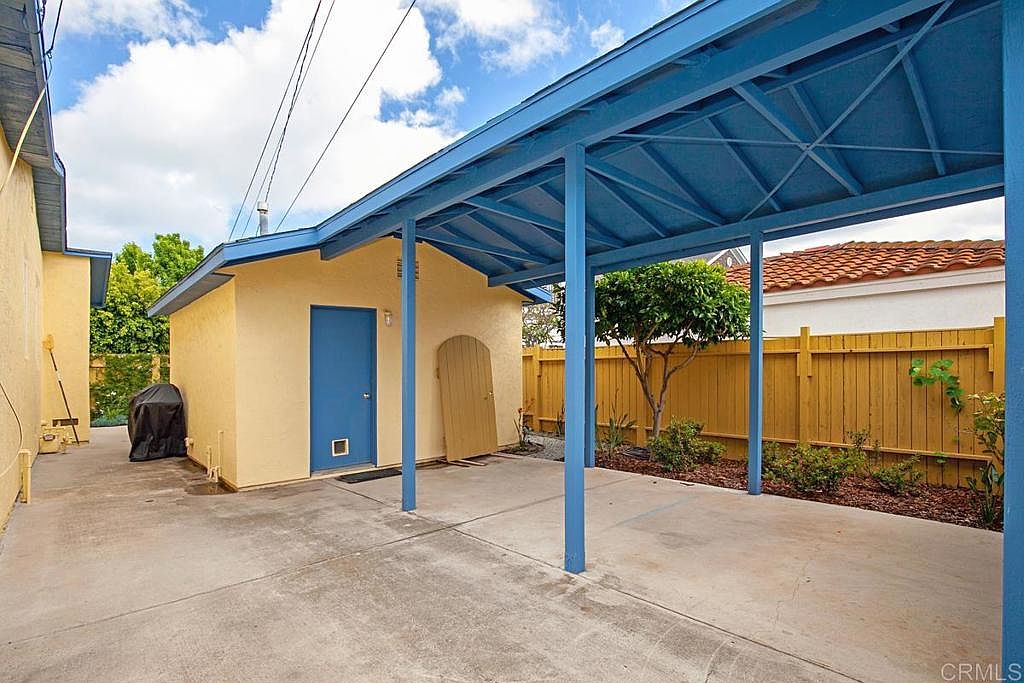 336 F Ave photo 4