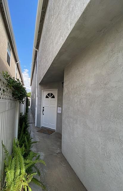 425 I Ave photo 4