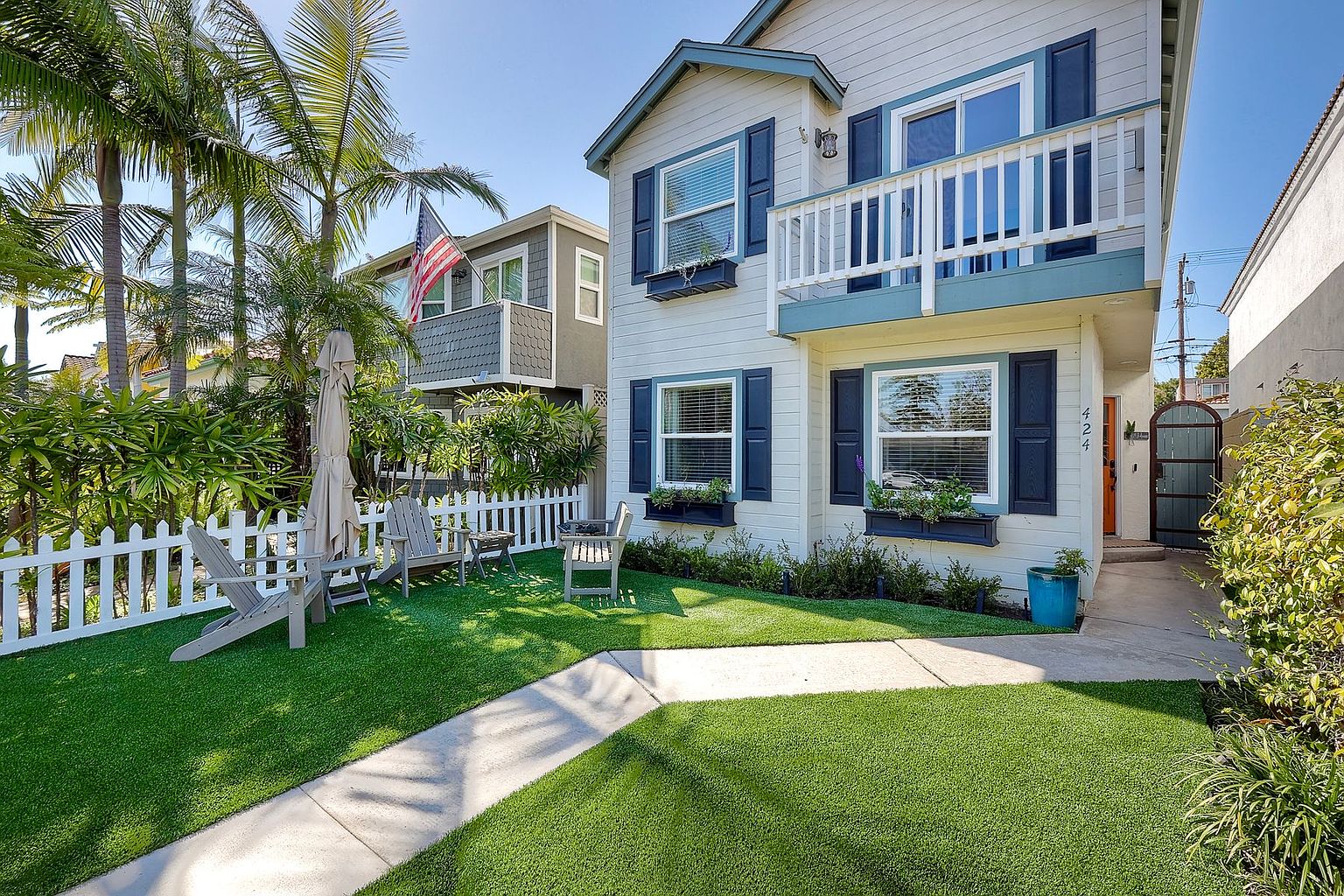 424 B Ave photo 4