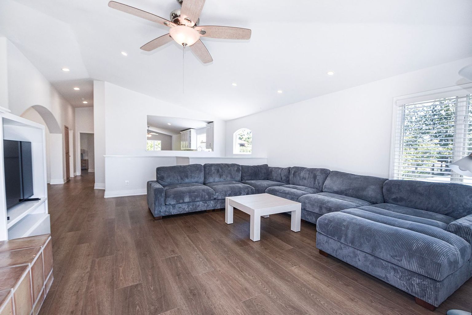 741 Guadalupe Ave photo 4